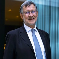 Auf dem Bild ist Ingo Tscheulin zu sehen. Auf dem Bild ist Ingo Tscheulin zu sehen.